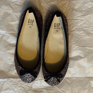 Girls Gap size 13 flats